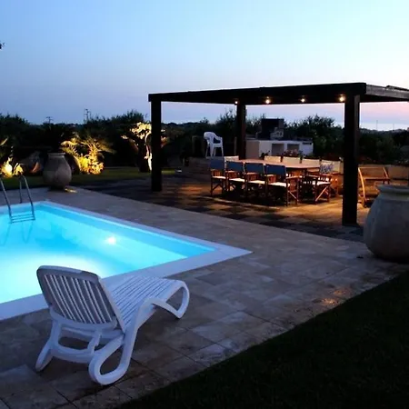 Villa Emanuel: Seaside Retreat With Private Pool Alghero