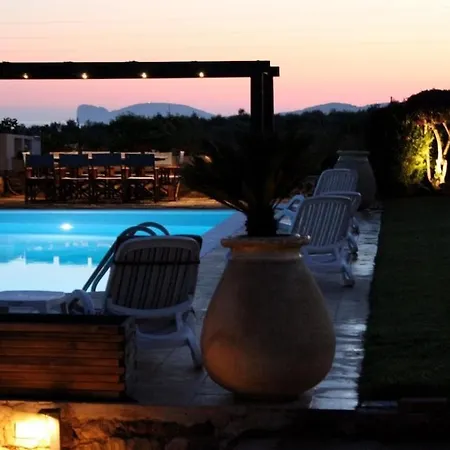 Emanuel: Seaside Retreat With Private Pool Villa