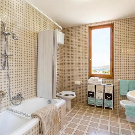 别墅 Clicksardegna Emanuel Ad Con Vista Mare Spettacolare, Piscina Indipendente Per 8 Persone