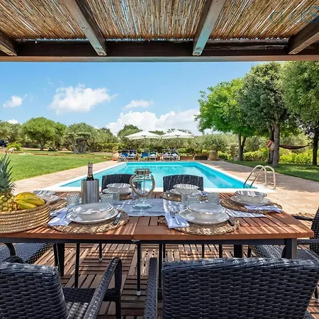 Clicksardegna Emanuel Ad Con Vista Mare Spettacolare, Piscina Indipendente Per 8 Persone 别墅