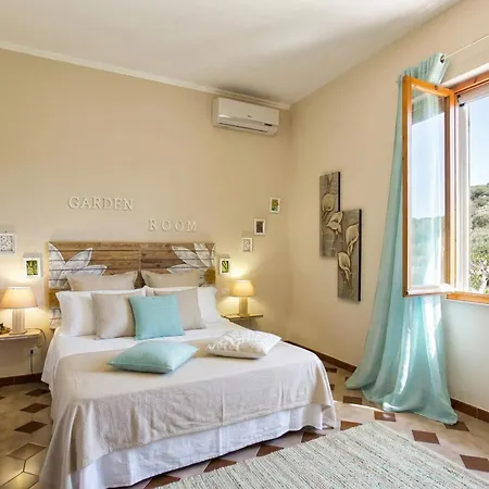 别墅 Clicksardegna Emanuel Ad Con Vista Mare Spettacolare, Piscina Indipendente Per 8 Persone *