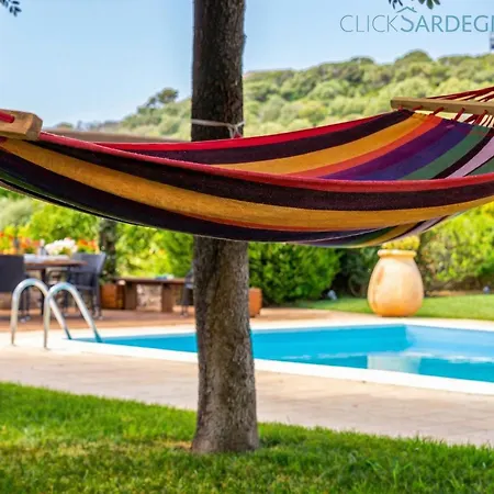 别墅 Clicksardegna Emanuel Ad Con Vista Mare Spettacolare, Piscina Indipendente Per 8 Persone *