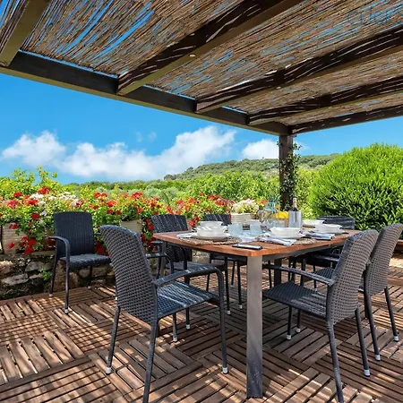 Clicksardegna Emanuel Ad Con Vista Mare Spettacolare, Piscina Indipendente Per 8 Persone 别墅